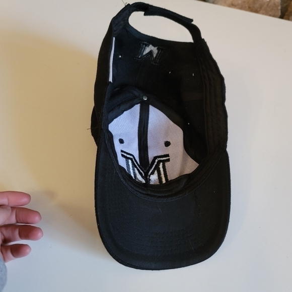 MICHIGAN WOLVERINES BLACK ADJUSTABLE HAT - Picture 9 of 9